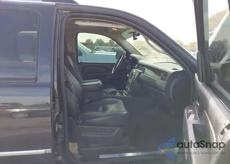 2011 GMC Yukon Xl 1500 Denali from USA, damaged, VIN 1GKS2MEFXBR319318